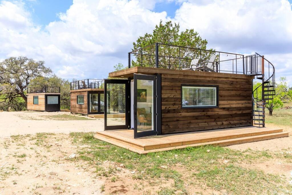 New The Perry Cozy Container Home 프레드릭스버그 외부 사진